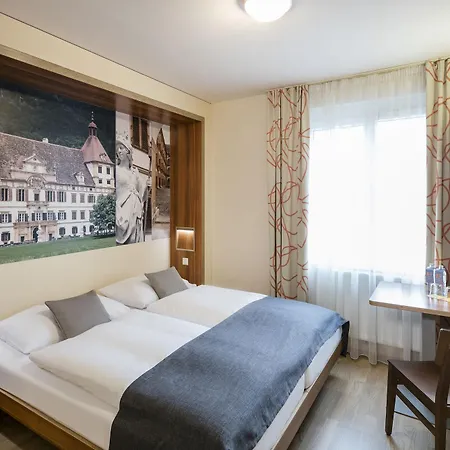 Hotel Jufa 3*